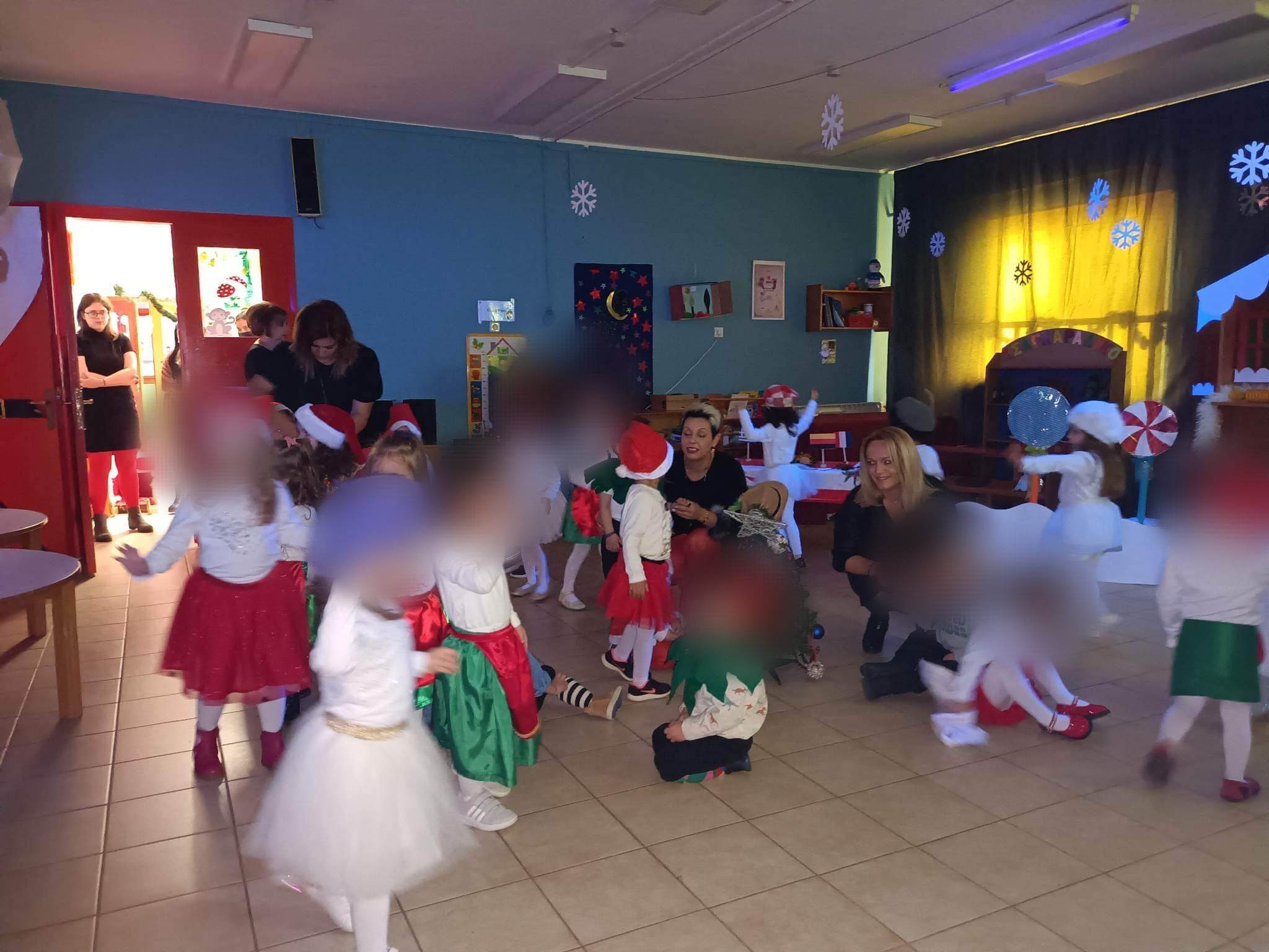 Eordaialive.com - Τα Νέα της Πτολεμαΐδας, Εορδαίας, Κοζάνης Δήμος Κοζάνης: Με παιδικά χαμόγελα «πλημμύρισαν» οι παιδικοί σταθμοί κατά τη διάρκεια των χριστουγεννιάτικων γιορτών  
