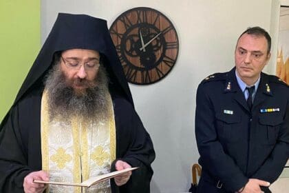 Την Πρωτοχρονιάτικη Βασιλόπιτα έκοψε η Πυροσβεστική Υπηρεσία Πτολεμαΐδας (βίντεο -φωτογραφίες) - Eordaialive.com