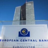 ΕΚΤ: Γιατί δεν θα καταργηθούν τα μετρητά