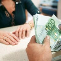 Συντάξεις: Επίδομα-εξπρές έως 350 ευρώ για την προσωπική διαφορά
