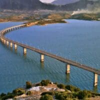 Η ανακοίνωση της αστυνομίας για την απαγόρευση κυκλοφορίας στη γέφυρα Σερβίων