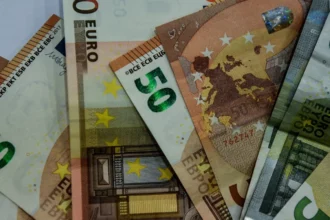 Έκτακτο επίδομα συνταξιούχων έως 300 ευρώ: Η ώρα της πληρωμής