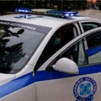 Συνελήφθησαν -2- ημεδαποί, σε περιοχή της Πτολεμαΐδας, οι οποίοι επέβαιναν σε κλεμμένο Ι.Χ.Φ. αυτοκίνητο