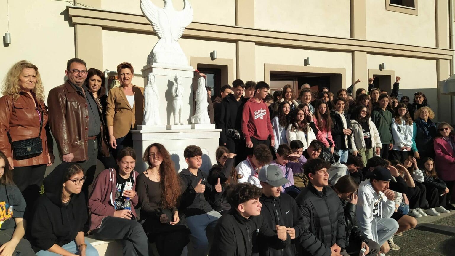 Τον Ποντιακό Σύλλογο Πτολεμαΐδας επισκέφθηκαν μαθητές και καθηγητές του 7ου Γυμνασίου Κέρκυρας! (φωτογραφίες)