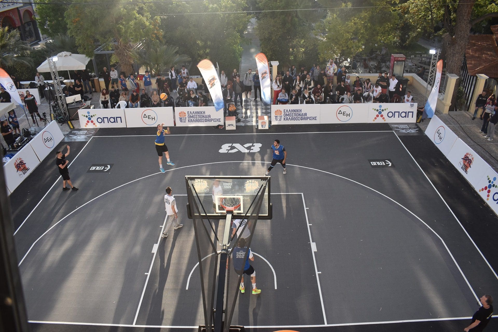 Eordaialive.com - Τα Νέα της Πτολεμαΐδας, Εορδαίας, Κοζάνης Οι παρέες έγιναν ομάδες στο 3x3 ΔΕΗ Street Basketball στη Σάμο