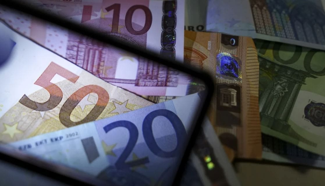 Επίδομα 400 ευρώ από τη ΔΥΠΑ: Έως σήμερα οι αιτήσεις – Οι δικαιούχοι