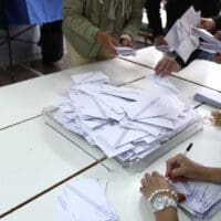 Εκλογές: Συντριπτική νίκη της ΝΔ έναντι του ΣΥΡΙΖΑ στις ηλικίες 17 – 34