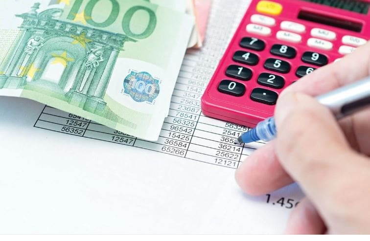 Τελευταία ευκαιρία για «κούρεμα» του ΕΝΦΙΑ – Τι ισχύει όταν η μείωση ξεπερνά τα 300 ευρώ