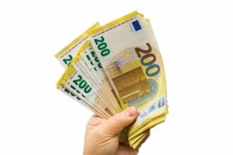 Επίδομα ύψους 400 ευρώ από ΔΥΠΑ: Παρατείνεται η προθεσμία έναρξης υλοποίησης των τμημάτων κατάρτισης