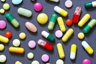Φάρμακα: Πώς θα αντιμετωπιστούν οι ελλείψεις – Τι λένε ο ΕΟΦ και ο Πανελλήνιος Φαρμακευτικός Σύλλογος