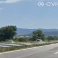 Βίντεο που κόβει την ανάσα: Οδηγός κινείται ανάποδα στην Εγνατία Οδό με ιλιγγιώδη ταχύτητα!