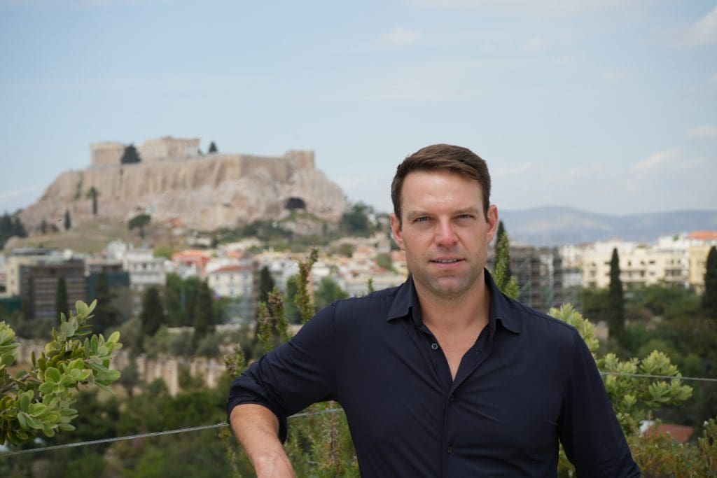 ΣΥΡΙΖΑ: Ο Κασσελάκης ανακοίνωσε την υποψηφιότητά του για την προεδρία - «Βάλτε απέναντι στον Μητσοτάκη κάποιον που θα τον νικήσει»