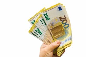 Έρχεται επίδομα1000 ευρώ από τη ΔΥΠΑ: Οι δικαιούχοι και οι αιτήσεις