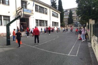 ΦΣ Κοζάνης: Επισκέψεις σε σχολεία, κάλεσμα στους αγώνες και δωρεά αθλητικού εξοπλισμού