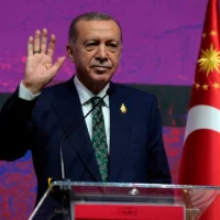 Νέες προκλήσεις Ερντογάν: «Βλέπει» τουρκική μέχρι και την Θεσσαλονίκη