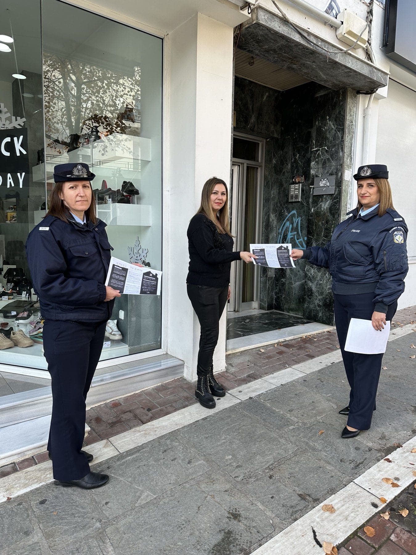 Eordaialive.com - Τα Νέα της Πτολεμαΐδας, Εορδαίας, Κοζάνης Δράσεις των Αστυνομικών Υπηρεσιών της Δυτικής Μακεδονίας για την ενημέρωση των πολιτών, με αφορμή την Παγκόσμια Ημέρα Εξάλειψης της Βίας κατά των Γυναικών