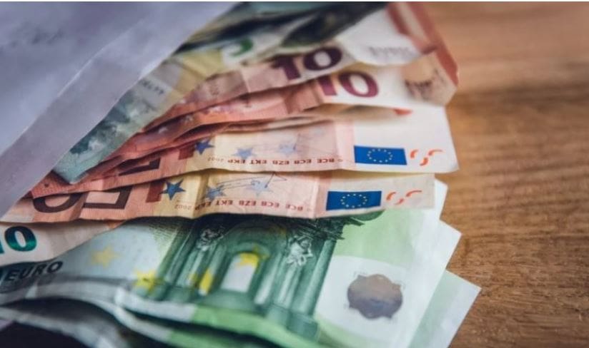 Επίδομα ύψους 1.000 ευρώ από τη ΔΥΠΑ: Αρχίζει σήμερα η υποβολή αιτήσεων – Ποιους αφορά