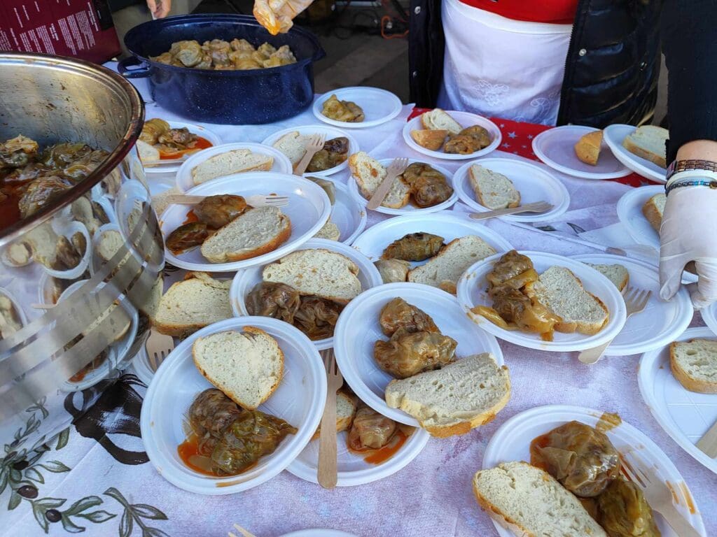 Η 22η γιορτή γιαπρακίου στην πλατεία της Κοζάνης – Το παραδοσιακό φαγητό των Χριστουγέννων