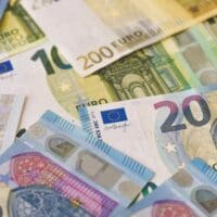 Πότε μπαίνουν στο «ψηφιακό πορτοφόλι» του Youth Pass τα πρώτα 150 ευρώ