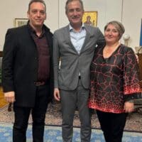 Εθιμοτυπική επίσκεψη από τον Πρόεδρο της Κοινότητας Δρεπάνου Παπαδημητρίου Φ. και το μέλος του Τοπικού Συμβουλίου  Τριανταφυλλίδου Σ. στο Υπουργείο Μακεδονίας- Θράκης