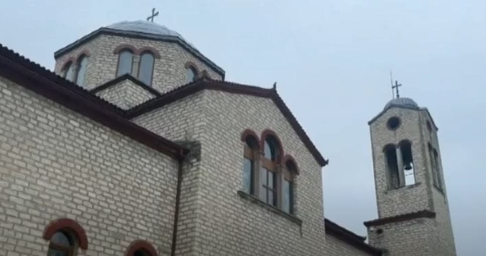 Ιερός Ναός Αγίας Τριάδας Πτολεμαΐδας: 57 φορές χτύπησαν πένθιμα οι καμπάνες των εκκλησιών (βίντεο)
