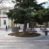Δήμος Κοζάνης: Εργασίες καλλωπισμού στην κεντρική πλατεία Νίκης (Φωτογραφίες)