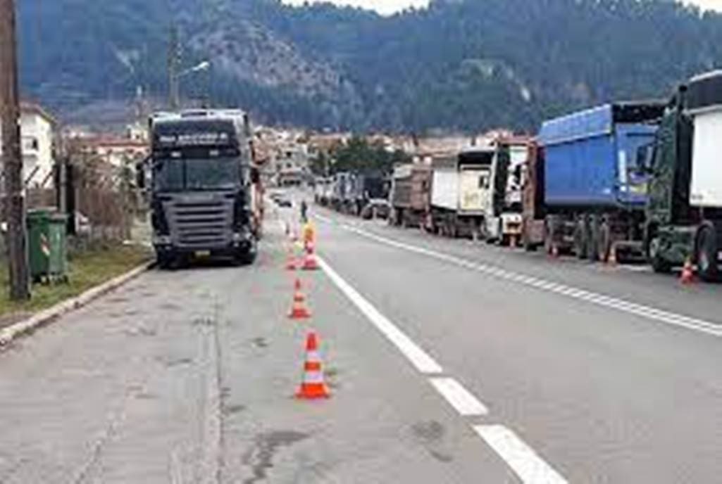 Σέρβια: Κλιμακώνουν τις κινητοποιήσεις τους οι Ιδιοκτήτες Φορτηγών ΔΧ