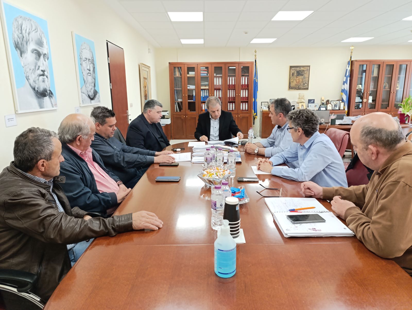 Eordaialive.com - Τα Νέα της Πτολεμαΐδας, Εορδαίας, Κοζάνης Περιφέρεια Δυτικής Μακεδονίας: Υπογραφή Σύμβασης για τη συντήρηση του πολιτιστικού κέντρου Ευξείνου Λέσχης Κοζάνης