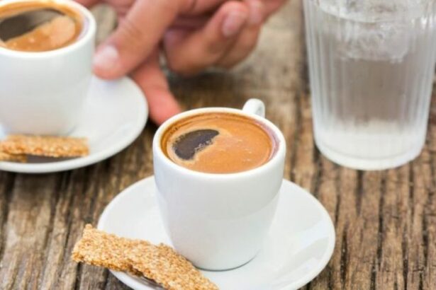 Καφές: Ισχυρό το σενάριο για παραμονή στο μειωμένο συντελεστή ΦΠΑ 13% – Απαγορευτικό το δημοσιονομικό κόστος για μείωση του ΕΦΚ