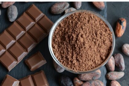 Ακρίβεια: Έρχονται ανατιμήσεις στις σοκολάτες- Αβεβαιότητα για την τιμή του ελαιόλαδου