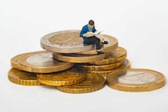 Αναδρομικά έως και 20.000 ευρώ: Έρχονται νέες πληρωμές από τον e-ΕΦΚΑ -Πότε θα δοθούν τα χρήματα και ποιοι θα είναι οι δικαιούχοι