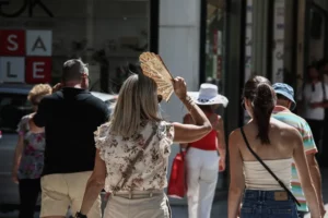 Σάκης Αρναούτογλου: Επιμένουν τα 40αρια - Ο καιρός μέχρι 24/7