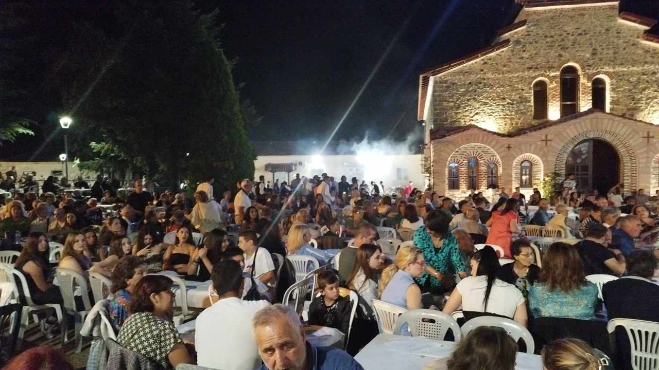 Eordaialive.com - Τα Νέα της Πτολεμαΐδας, Εορδαίας, Κοζάνης Δεν έπεφτε καρφίτσα στην πρώτη μέρα των διήμερων πολιτιστικών εκδηλώσεων στο Μηλοχώρι Εορδαίας ! (βίντεο -φωτο)