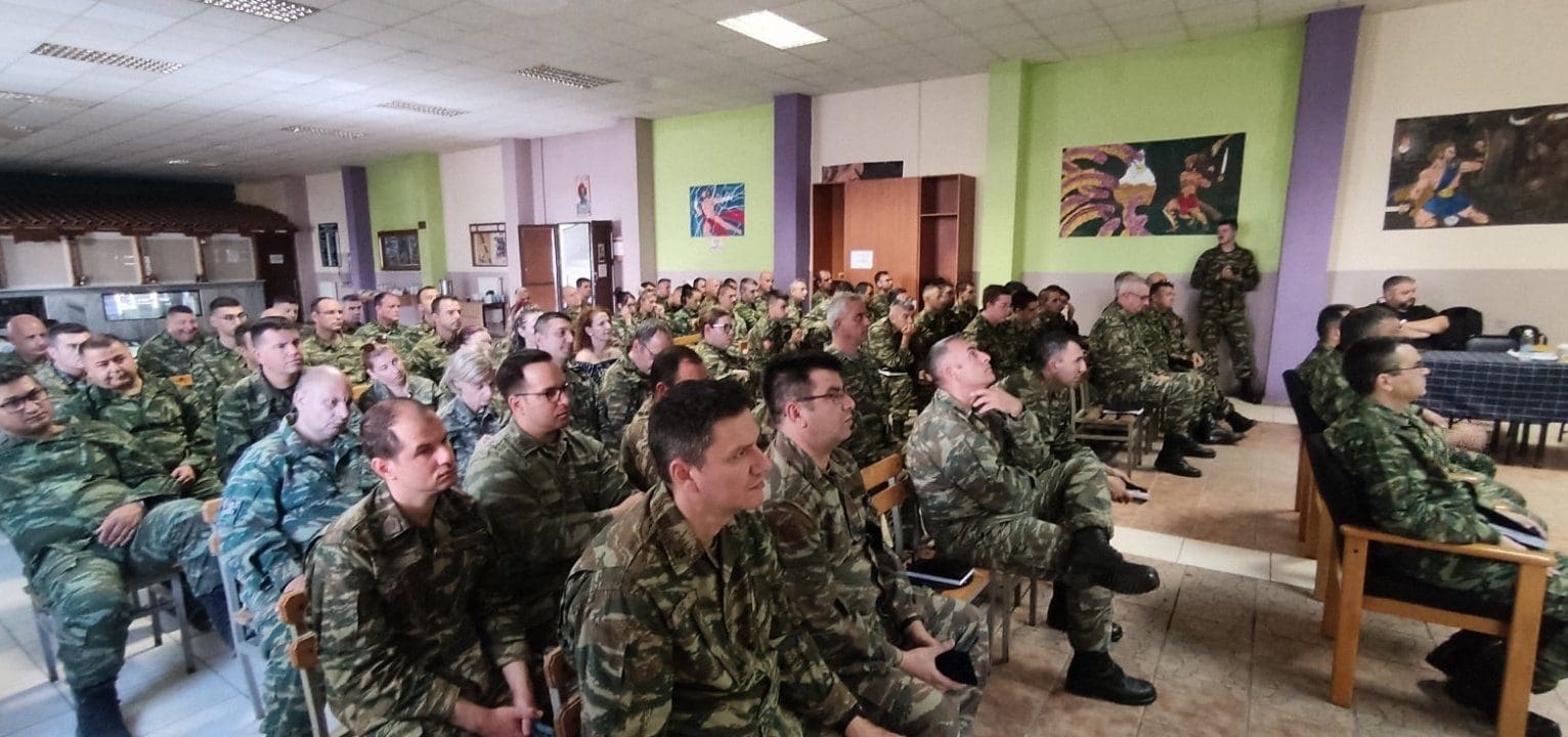 Συμμετοχή στελεχών των Υπηρεσιών Τμημάτων Τροχαίας Δυτικής Μακεδονίας σε διαλέξεις για την οδική ασφάλεια σε στελέχη Υπηρεσιών της 9ης Ταξιαρχίας Πεζικού | Eordaialive.com Συμμετοχή στελεχών των Υπηρεσιών Τμημάτων Τροχαίας Δυτικής Μακεδονίας σε διαλέξεις για την οδική ασφάλεια σε στελέχη Υπηρεσιών της 9ης Ταξιαρχίας Πεζικού - Eordaialive.com