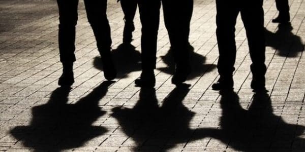 Στα σκαριά αυστηρά μέτρα για τη βία ανηλίκων – Βαριές ποινές στους γονείς και τσουχτερά πρόστιμα - Eordaialive.com