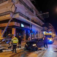 Πτολεμαΐδα- Τροχαίο με σύγκρουση δύο οχημάτων - Eordaialive.com