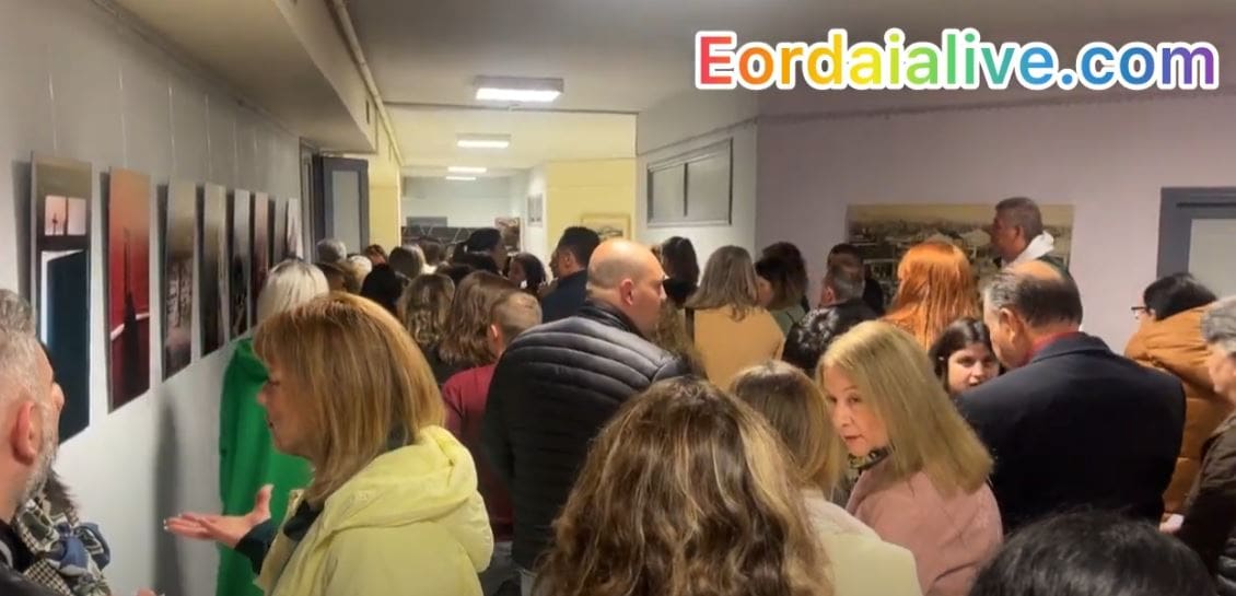 Πτολεμαΐδα: Πρεμιέρα με πολύ κόσμο στην Θεατρική παράσταση -Οι γριές που μαζεύουν την τσουκνίδα (βίντεο) - Eordaialive.com