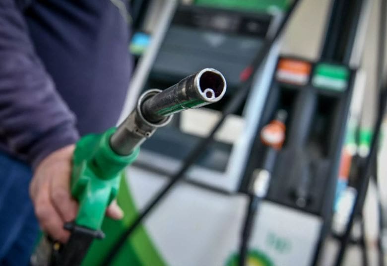 Έρχεται αύξηση στις τιμές βενζίνης και πετρελαίου κίνησης μέχρι την Παρασκευή – Που θα διαμορφωθούν οι τιμές στην αντλία - Eordaialive.com
