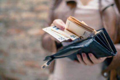 Επίδομα μητρότητας: Πώς θα το λάβετε για τέσσερις μήνες – Οι προϋποθέσεις - Eordaialive.com