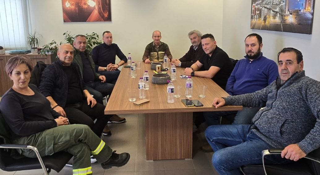 Συνάντηση ΣΠΑΡΤΑΚΟΥ με τον Διευθυντή της Πτολεμαΐδα V - Eordaialive.com