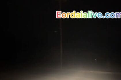 Παραμένει στο σκοτάδι τμήμα του δρόμου που οδηγεί στο Μποδοσάκειο Νοσοκομείο Πτολεμαΐδας (βίντεο) - Eordaialive.com