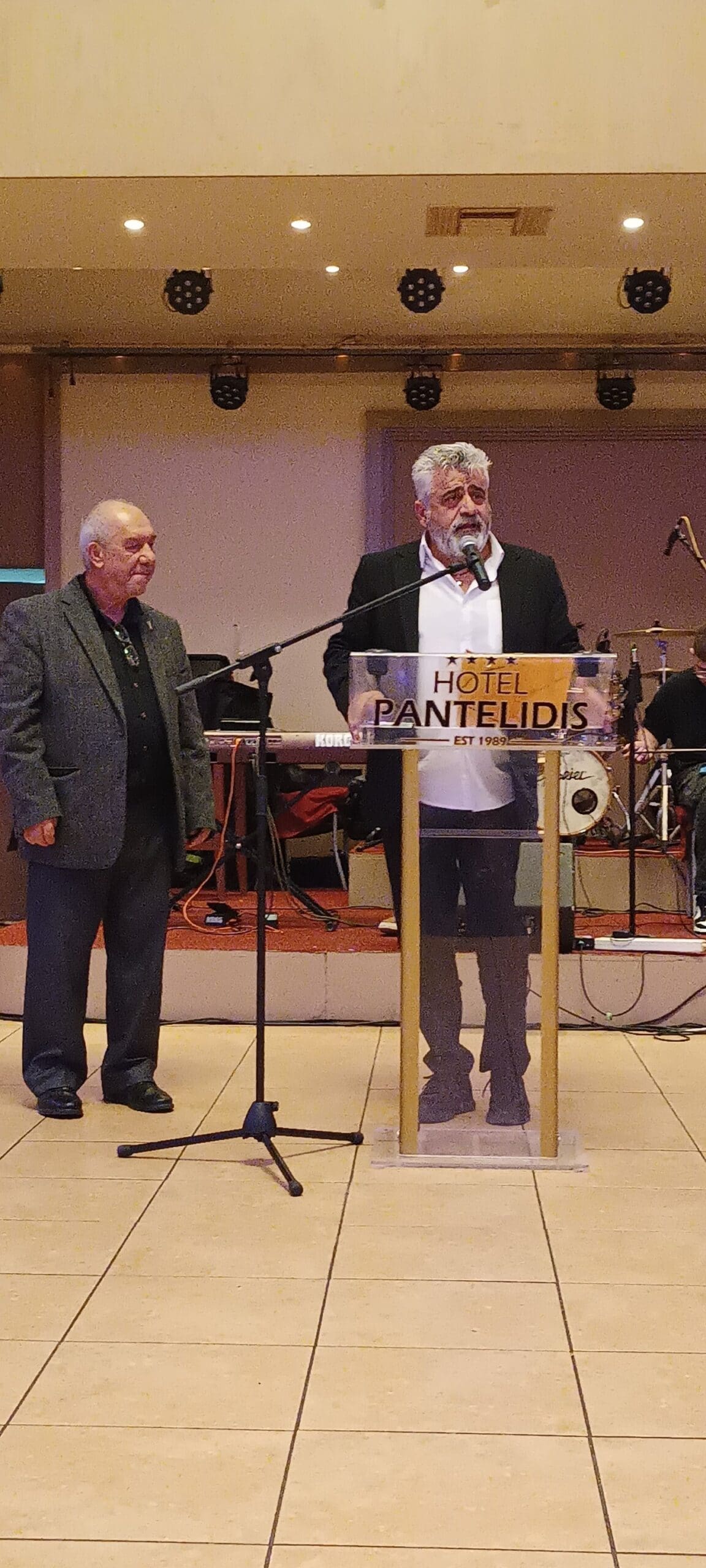 Με επιτυχία πραγματοποιήθηκε ο ετήσιος χορός του Ποντιακού Συλλόγου Πτολεμαΐδας (βίντεο - φωτο) - Eordaialive.com