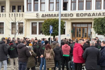Οι αγροτικές κινητοποιήσεις στην Πτολεμαΐδα (βίντεο- φωτογραφίες) - Eordaialive.com