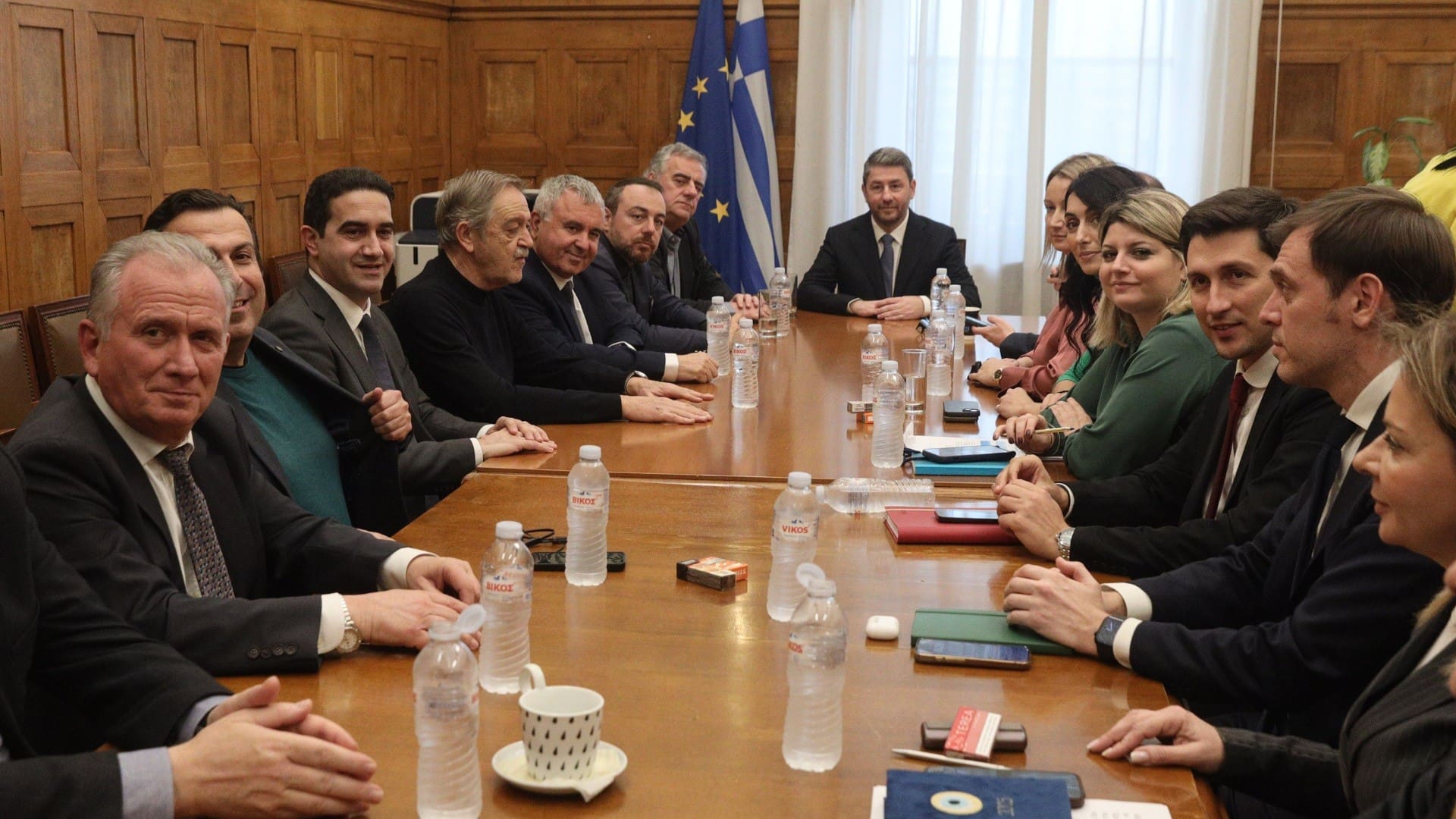 Οργή των βουλευτών του ΠΑΣΟΚ: «Οργανωμένη επιχείρηση λάσπης» τα περί εσωκομματικής αναταραχής - Eordaialive.com