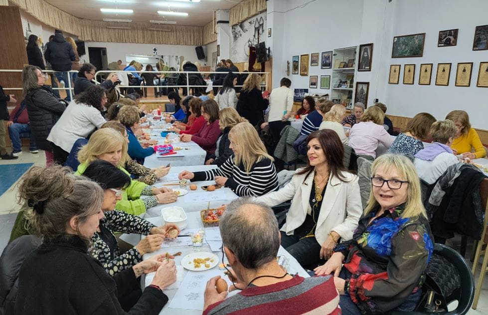 Εργαστήρι δημιουργίας Πασχαλιάτικών περδικών στο Σύλλογο Γρεβενιωτών Κοζάνης ο Αιμιλιανος - Eordaialive.com