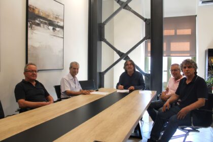 Υπογραφή σύμβασης για τη δημιουργία ορειβατικού – πεζοπορικού μονοπατιού στην περιοχή «Παλιάμπελα» Πλατανορρεύματο - Eordaialive.com