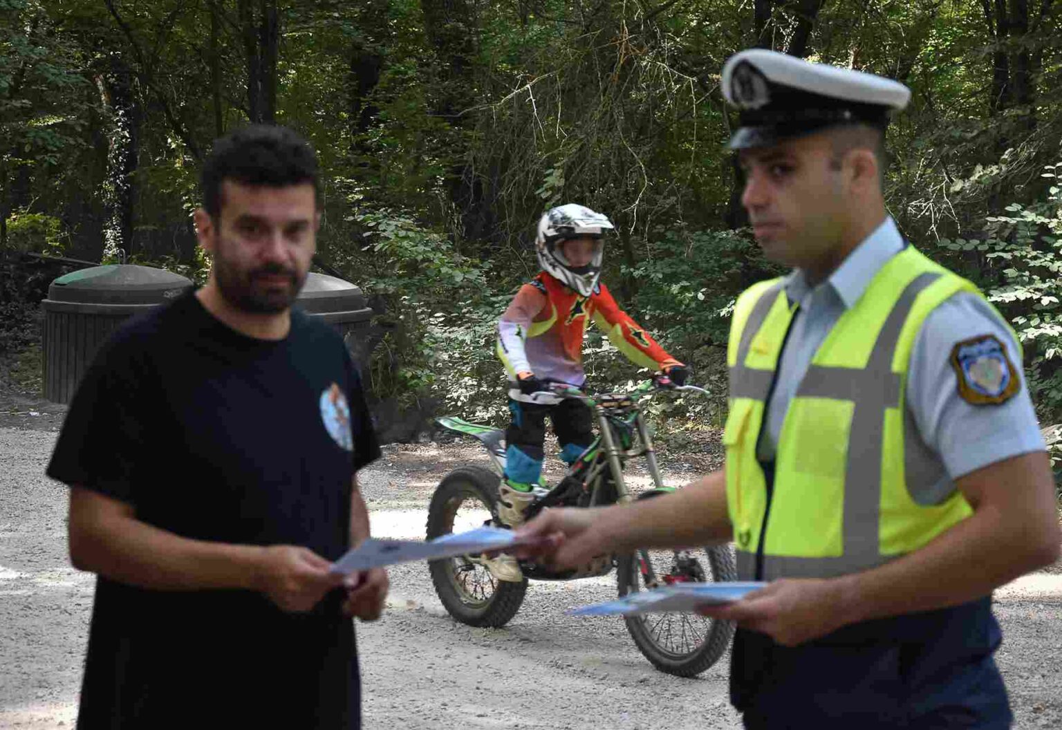 Δράση Ευαισθητοποίησης από την Τροχαία Καστοριάς: Κράνος - Κλειδί για Ζωή και Ασφάλεια στους Δρόμους