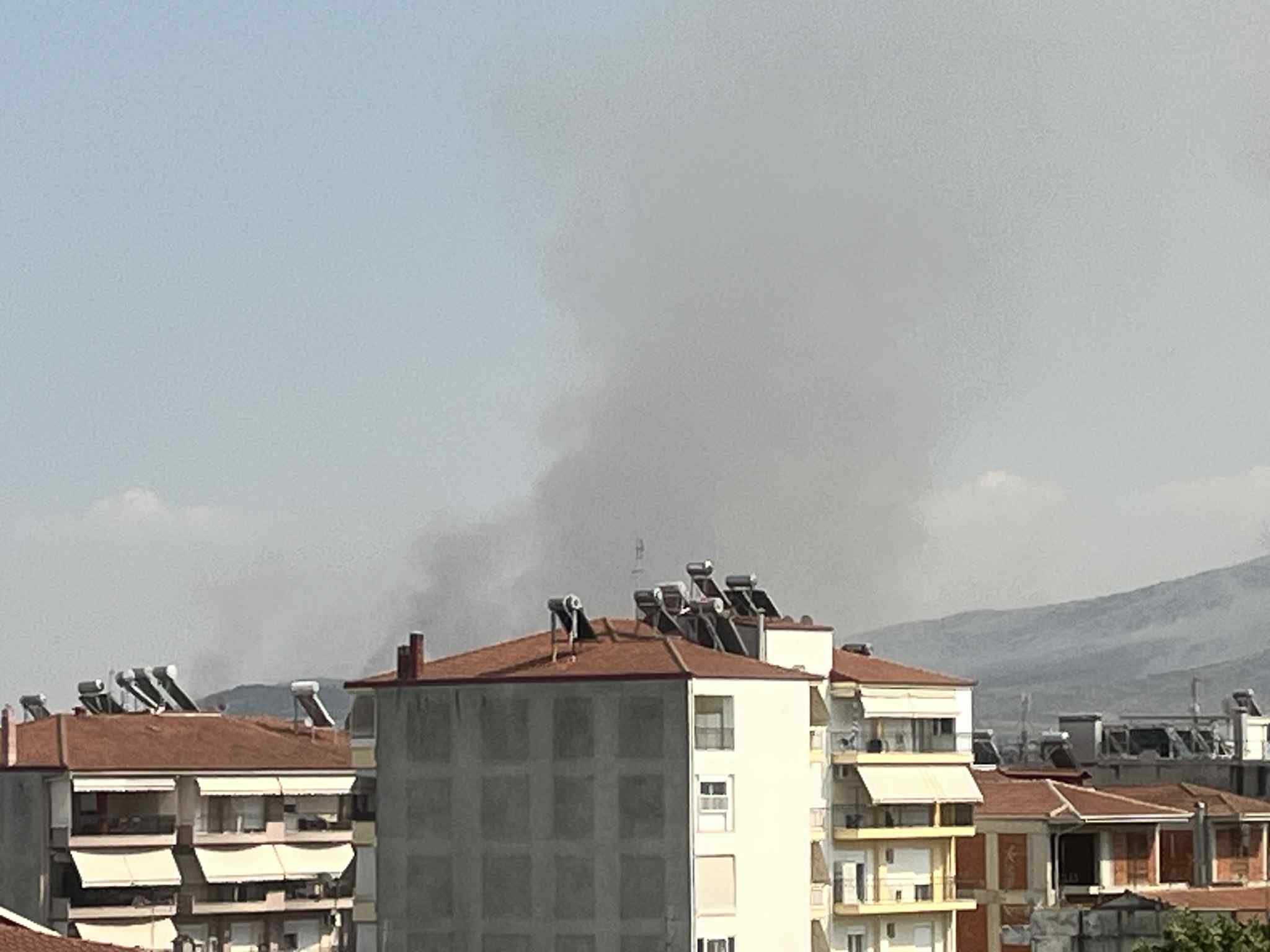 Δασική πυρκαγιά ανάμεσα σε Ποντοκώμη και π. Οικισμό Μαυροπηγής (βίντεο - UP) | Eordaialive.com Δασική πυρκαγιά ανάμεσα σε Ποντοκώμη και π. Οικισμό Μαυροπηγής (βίντεο - UP) - Eordaialive.com