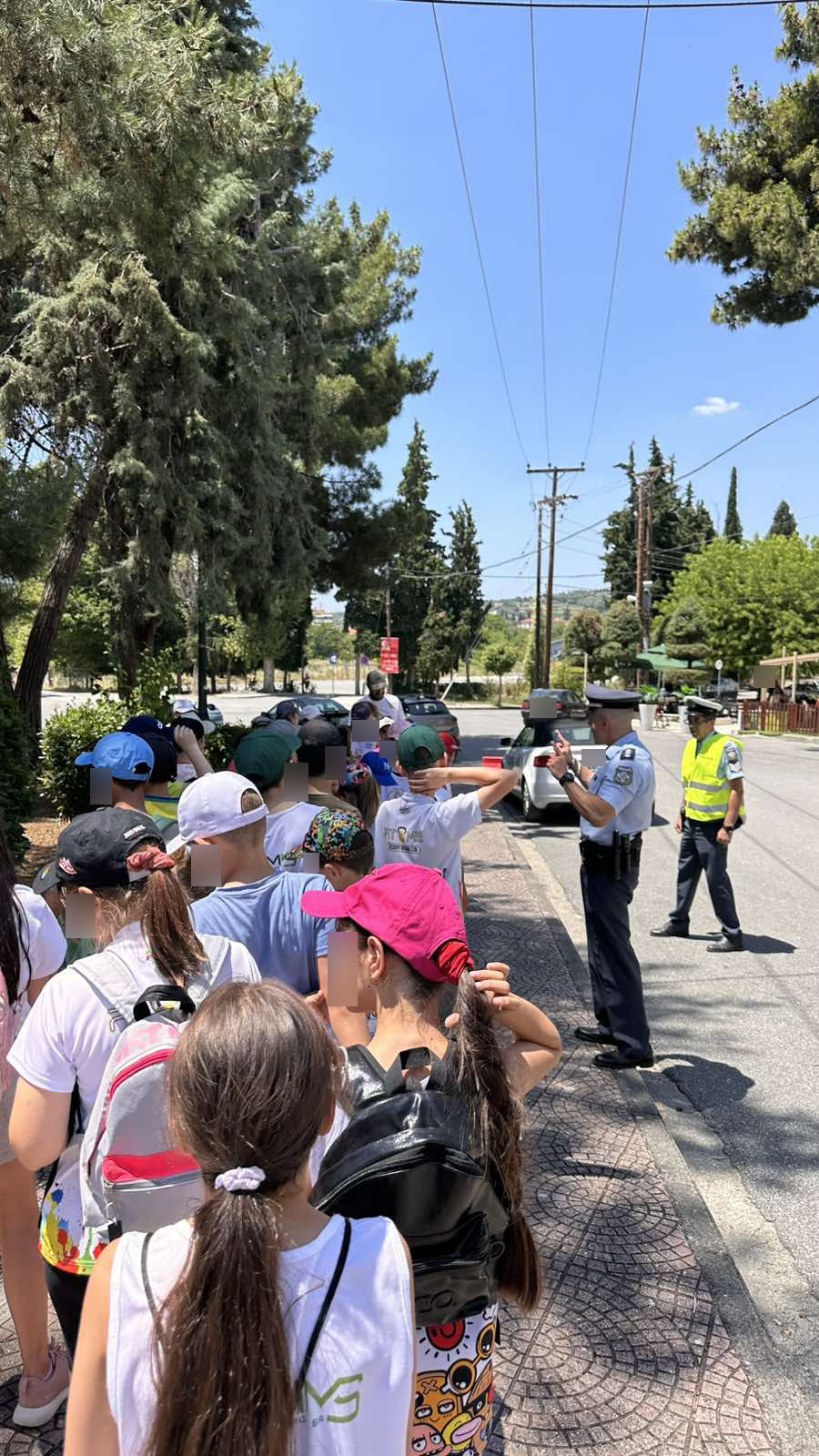 Με επιτυχία πραγματοποιήθηκε μάθημα Κυκλοφοριακής Αγωγής από αστυνομικούς του Τμήματος Τροχαίας Κοζάνης (φωτογραφίες) | Eordaialive.com Με επιτυχία πραγματοποιήθηκε μάθημα Κυκλοφοριακής Αγωγής από αστυνομικούς του Τμήματος Τροχαίας Κοζάνης (φωτογραφίες) - Eordaialive.com