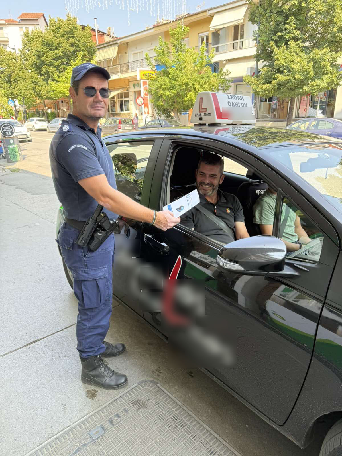 Δράση ενημέρωσης από την Τροχαία Γρεβενών: "Φόρεσε το κράνος σου, κυρίως όμως φόρα το σωστά" | Eordaialive.com Δράση ενημέρωσης από την Τροχαία Γρεβενών: "Φόρεσε το κράνος σου, κυρίως όμως φόρα το σωστά" - Eordaialive.com